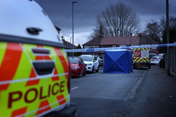Man Left Seriously Hurt in Violent Droylsden Street Assault Man Left Seriously Hurt in Violent Droylsden Street Assault