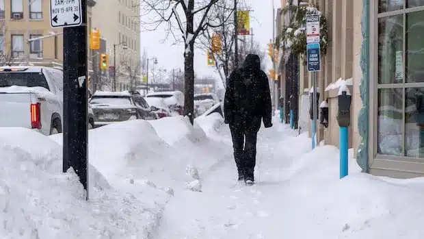Thunder Bay Braces for 10-20 cm More Snow After 30 cm Dump Thunder Bay Braces for 10-20 cm More Snow After 30 cm Dump