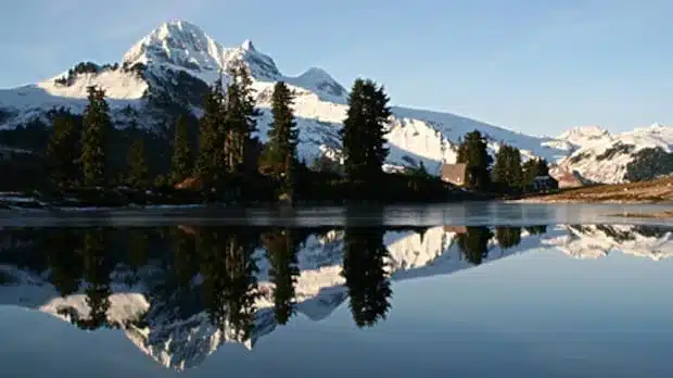 Squamish, 100 Mile House Mayors Push to Save Key B.C. Rail Link Squamish, 100 Mile House Mayors Push to Save Key B.C. Rail Link