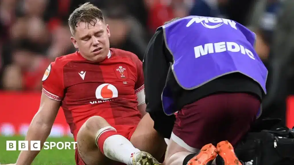 Wales Fly-Half Costelow Sidelined for Six Nations Ireland Clash