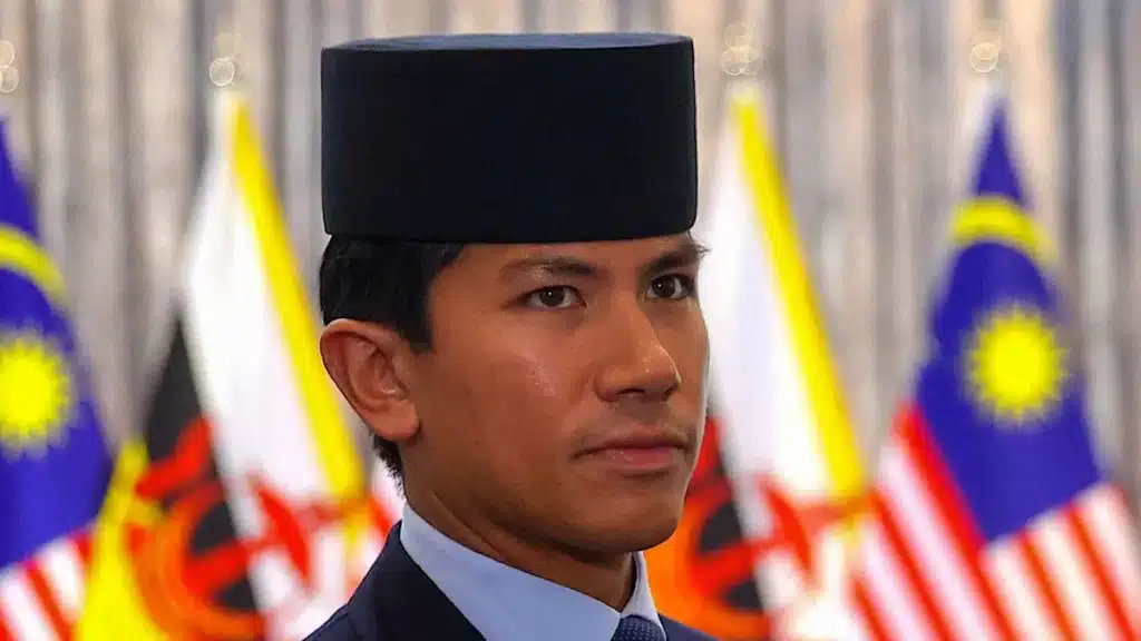 Prince Mateen Shares Rare Home Photo with Newborn Zahra