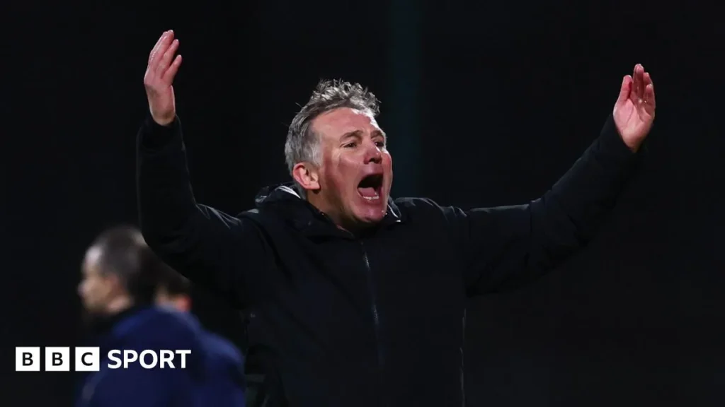 Wrexham’s Epic Swansea Derby Win Boosts Play-Off Push Wrexham’s Epic Swansea Derby Win Boosts Play-Off Push