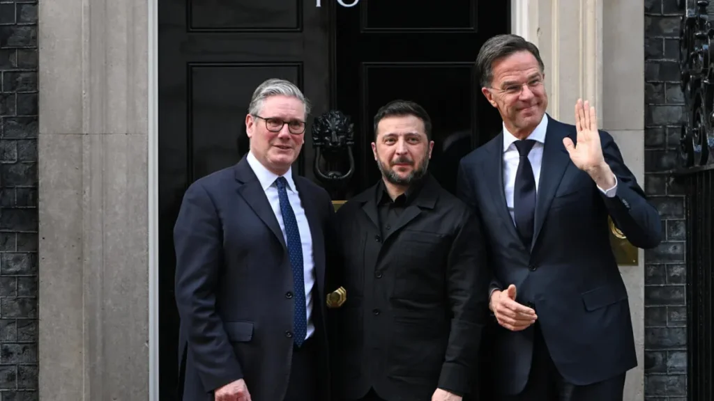 Starmer Urges Zelensky: Keep Focus on Ukraine Amid Iran War