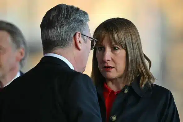 Starmer and Reeves’ Strained Ties: ‘Like Ex-Lovers Strapped Together’ Starmer and Reeves’ Strained Ties: ‘Like Ex-Lovers Strapped Together’