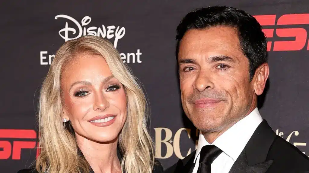 Kelly Ripa and Mark Consuelos Reveal Impromptu Wedding Proposal