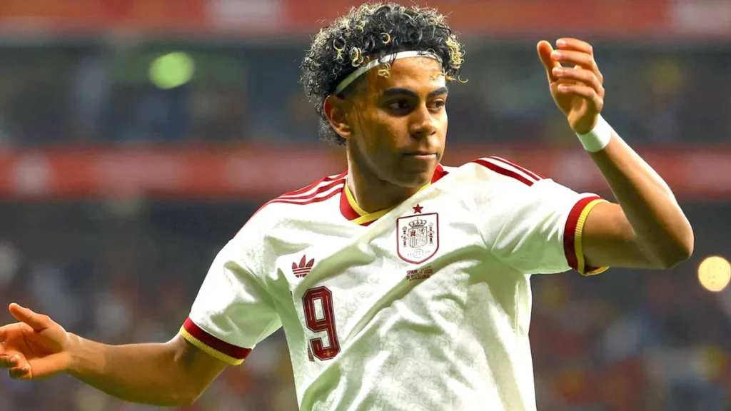 Lamine Yamal Snubs Fans After Anti-Muslim Chants in Spain Draw