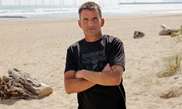 Father Recounts Daring Rescue of Boy Swept Out to Sea Father Recounts Daring Rescue of Boy Swept Out to Sea