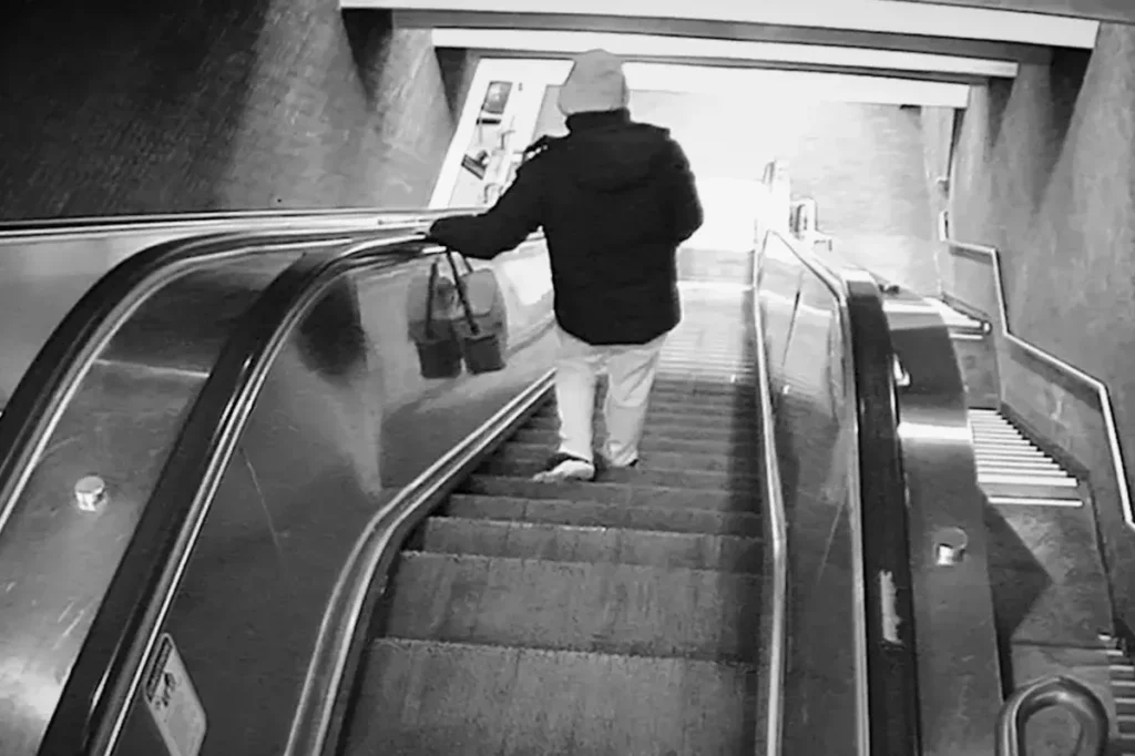 Man’s Tragic Death in MBTA Escalator Linked to Clothing Strangulation Man’s Tragic Death in MBTA Escalator Linked to Clothing Strangulation