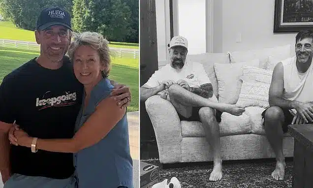 Aaron Rodgers Reunites with Parents After Decade-Long Estrangement Aaron Rodgers Reunites with Parents After Decade-Long Estrangement
