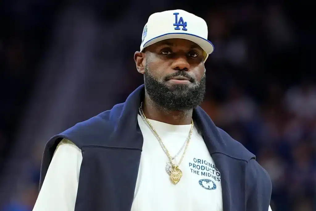 LeBron James’ Agent: Warriors Were Close Second to 76ers