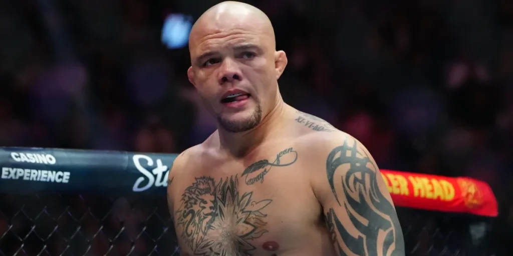 Anthony Smith’s Wife Speaks Out After Fighter’s Arrest Anthony Smith’s Wife Speaks Out After Fighter’s Arrest