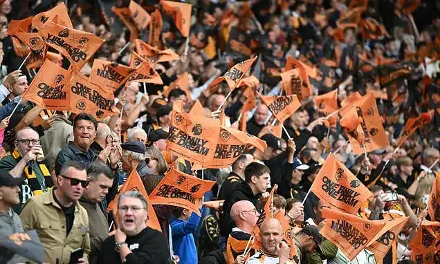 Hull City Fans Taunt Joe Cole After Premier League Return Snub Claim Hull City Fans Taunt Joe Cole After Premier League Return Snub Claim