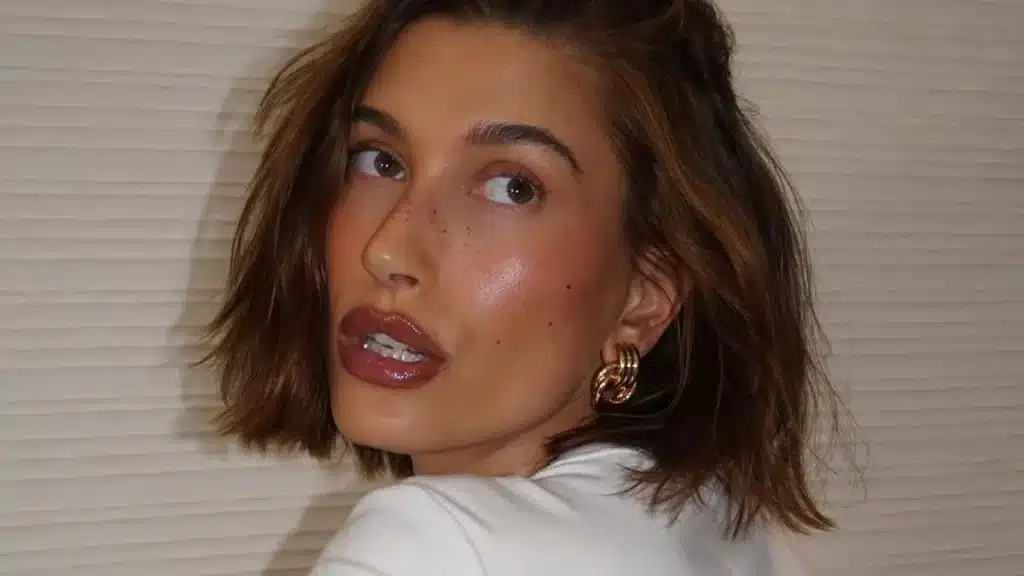 Knot Earrings: Meghan Markle & Hailey Bieber’s Favorite Trend