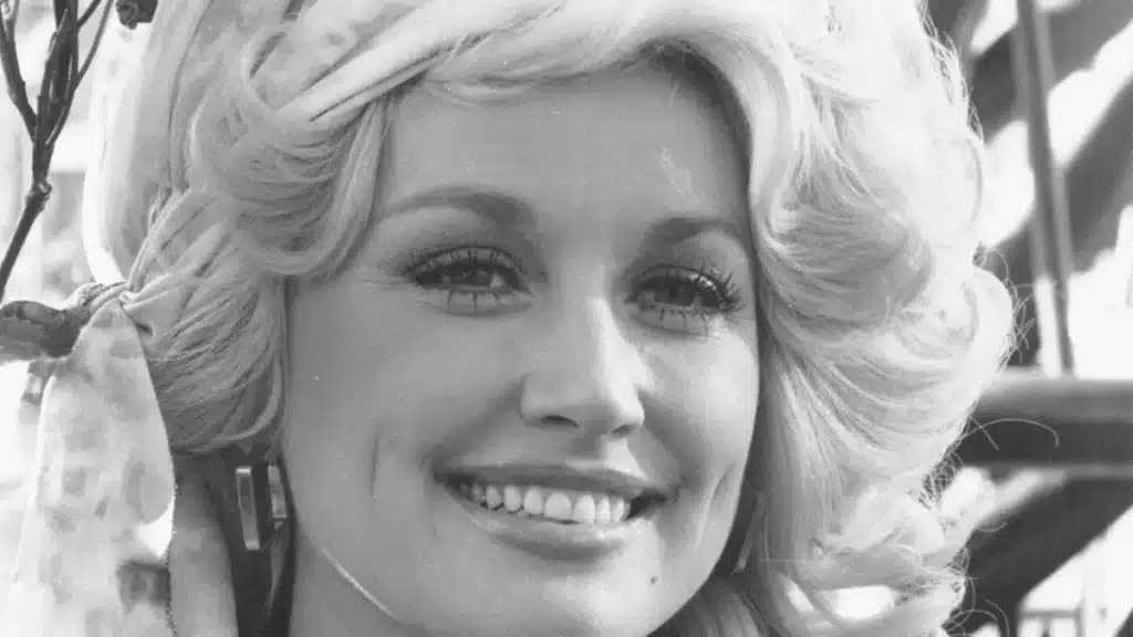 Dolly Parton Honored at Emotional Grand Ole Opry Farewell