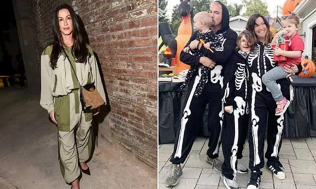 Alanis Morissette Details Psychotic Episodes Amid Postpartum Depression Battle Alanis Morissette Details Psychotic Episodes Amid Postpartum Depression Battle