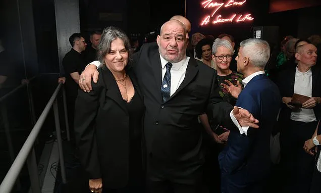 Tracey Emin’s Brother Dies Amid Her Health Battle Tracey Emin’s Brother Dies Amid Her Health Battle