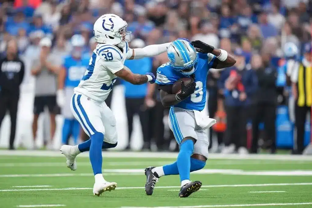Robert Carter Jr. Returns to B.C. Lions Secondary Robert Carter Jr. Returns to B.C. Lions Secondary